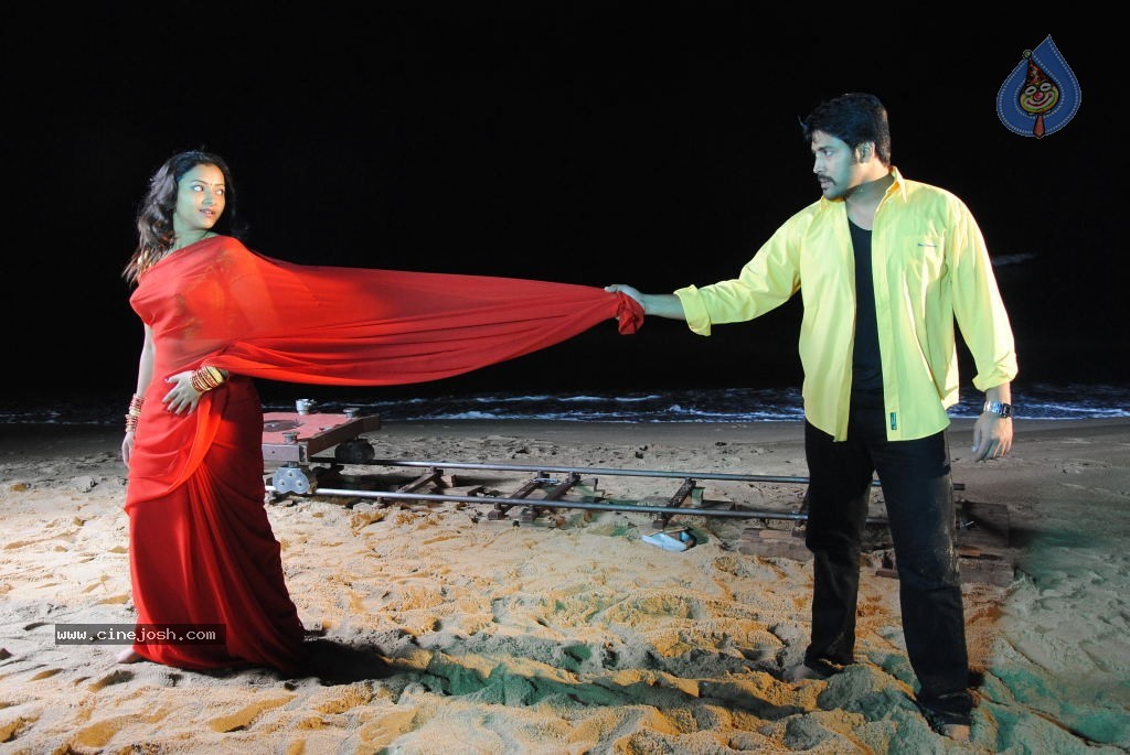 Yuganiki Okka Premikudu Movie Stills - 13 / 38 photos