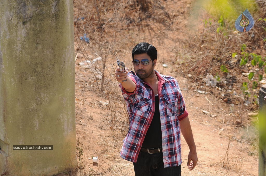 Yuganiki Okka Premikudu Movie Stills - 36 / 38 photos