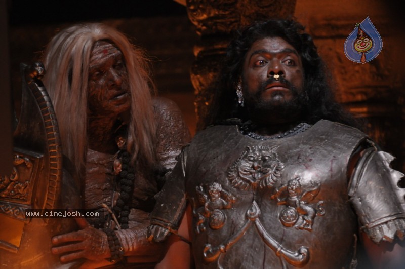 Yuganiki Okkadu Movie Latest Stills - 24 / 35 photos