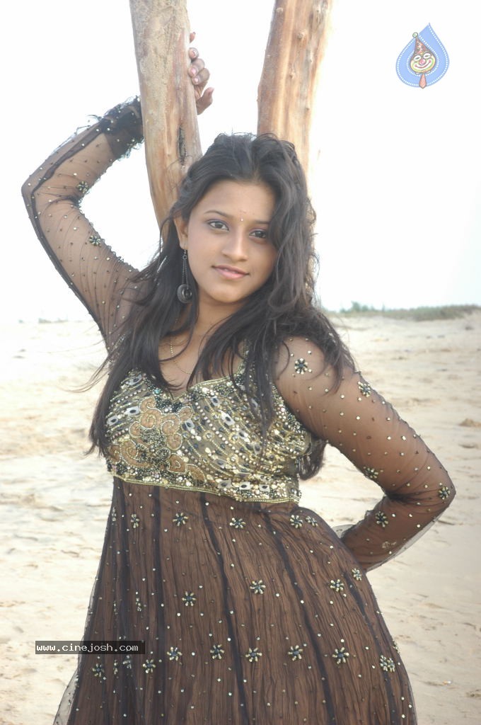 Yuva Nayakudu Movie Stills - 37 / 76 photos
