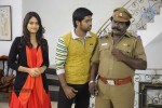 Adhu Vera Idhu Vera Tamil Movie Photos - 20 of 33
