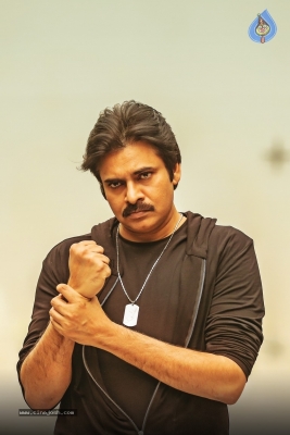 Agnyaathavaasi Working Stills And Posters - 15 of 19