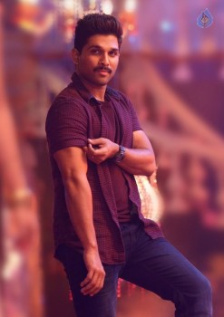 Allu Arjun in Sarrainodu - 2 of 3