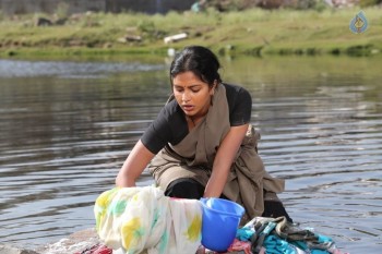 Amma Kanakku Tamil Movie Photos - 11 of 57