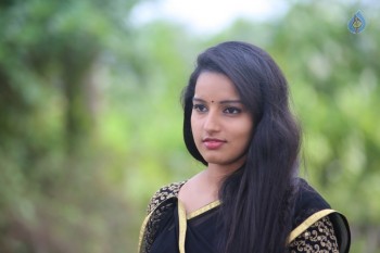 Ammayilanthe Adho Type Movie Photos - 7 of 9