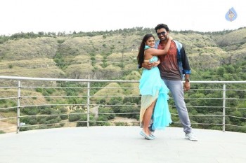 Anaganaga Oka Chitram Photos - 4 of 6