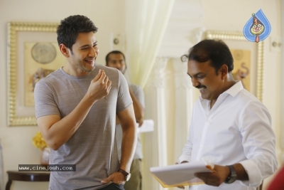 Bharat Ane Nenu Working Stills - 6 of 9