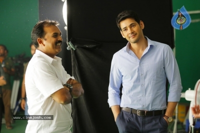 Bharat Ane Nenu Working Stills - 8 of 9