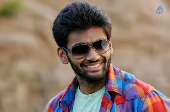 Chal Chal Gurram Movie Stills - 32 of 25
