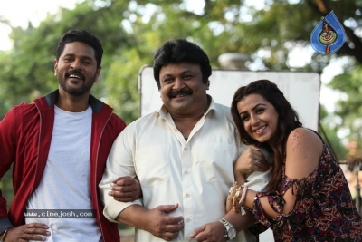 Charlie Chaplin 2 Movie Stills - 24 of 41