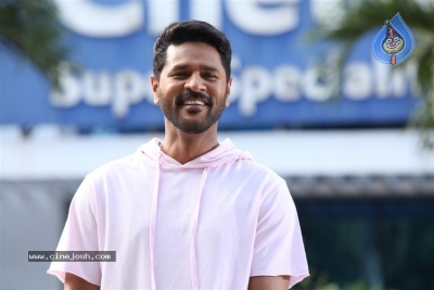 Charlie Chaplin 2 Movie Stills - 34 of 41