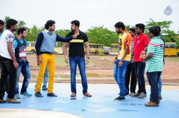 Chejaari Vellake Movie Photos - 1 of 9