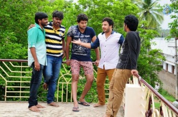Chejaari Vellake Movie Photos - 5 of 9