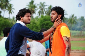 Chejaari Vellake Movie Photos - 7 of 9