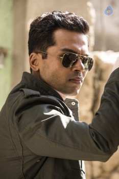 Cheliyaa Movie New Photos - 2 of 19