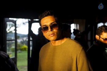 Cheliyaa Movie New Photos - 7 of 19