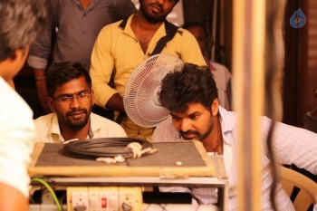 Enakku Vaaitha Adimaigal Tamil Film Photos - 12 of 29