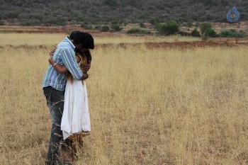 Ennai Piriyadhey Tamil Movie Photos - 5 of 41