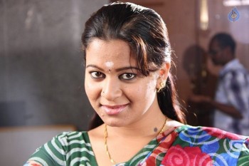 Ennai Piriyadhey Tamil Movie Photos - 26 of 41