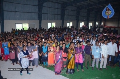 Evaru Team are in Vizag Avanthi College - 2 of 21