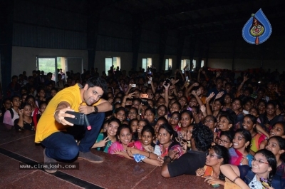 Evaru Team are in Vizag Avanthi College - 6 of 21