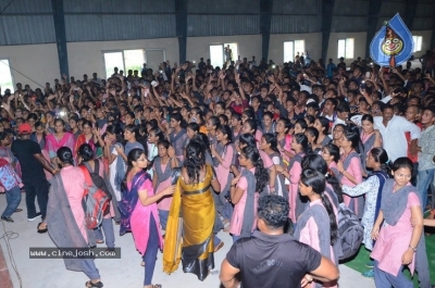 Evaru Team are in Vizag Avanthi College - 18 of 21
