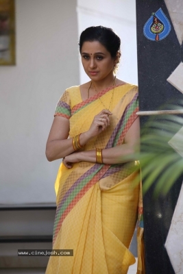 Ezhumin Movie Stills - 8 of 9