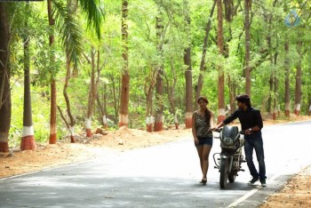 Iddaram Movie New Photos - 5 of 9