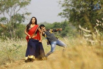 Iddari Madhya 18 Movie Stills - 13 of 46