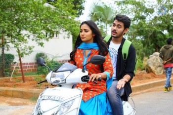 Iddari Madhya 18 Movie Stills - 21 of 46