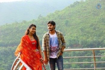 Iddari Madhya 18 Movie Stills - 31 of 46