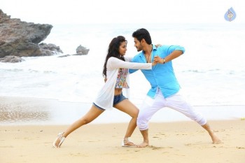 Iddari Madhya 18 Movie Stills - 41 of 46