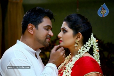Iruvar Oppandham Movie Working Stills And Photos - 27 of 63