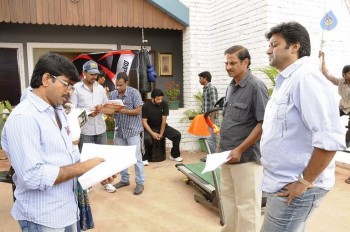 Iruvar Oppandham Tamil Film Photos - 17 of 49