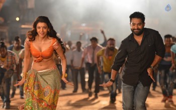 Janatha Garage Pakka Local Song Photos - 2 of 15