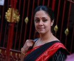 Jyothika Stills in 36 Vayadhinile Movie - 5 of 18