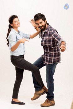 Kadavul Irukaan Kumaru Tamil Film Photos - 7 of 11