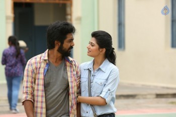 Kadavul Irukaan Kumaru Tamil Film Pics - 18 of 32