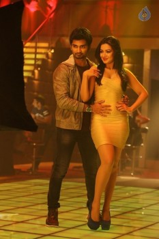 Kanithan Tamil Movie Photos - 16 of 17