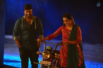 Kathalo Rajakumari Movie New Photos - 3 of 7