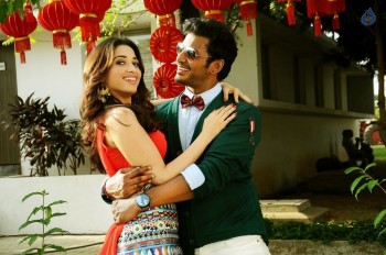 Kaththi Sandai Tamil Movie Photos - 8 of 19