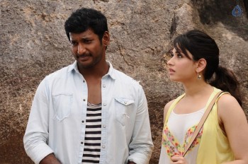 Kaththi Sandai Tamil Movie Photos - 19 of 19