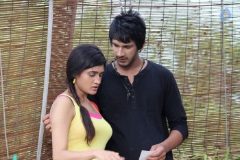 Kotha Kothaga Unnadi Movie Photos - 12 of 27