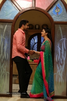 Kutumba Katha Chitram Working Stills - 42 of 63