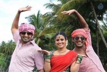 Mada Gaja Raja Tamil Film Photos - 12 of 13