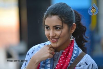 Malavika Sharma Stills in Nela Ticket Movie - 2 of 5