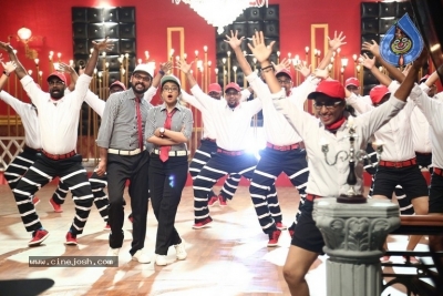 Mannar Vagera Movie Stills - 5 of 15