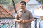 Moondru Per Moondru Kaadhal Tamil Movie Stills - 27 of 47