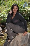 Mounamana Neram Tamil Movie Stills - 23 of 35