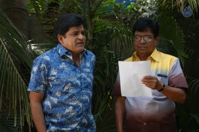 Naa Route Separate Movie Working Stills - 6 of 21